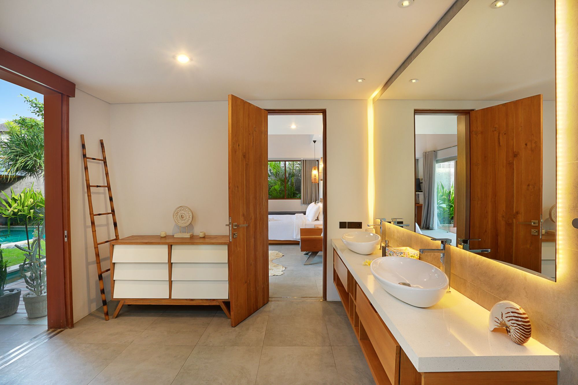 Villa Odyssey Семиняк Екстериор снимка